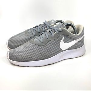 Nike Tanjun Running Shoes Sneakers 812655-010
